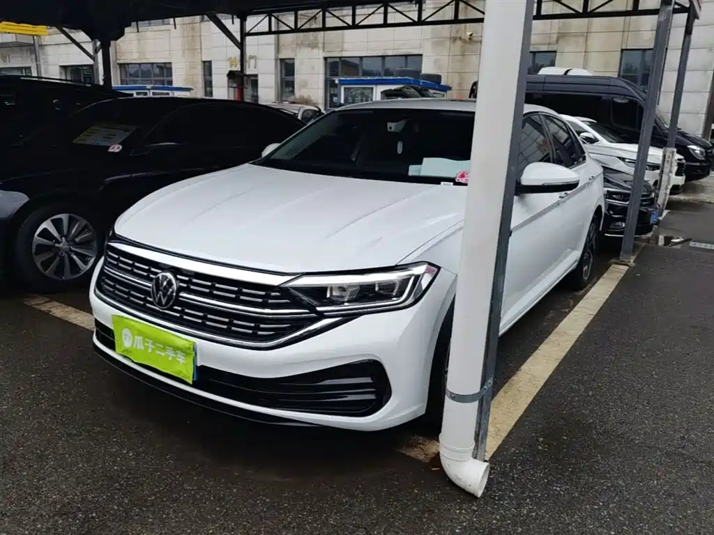 Volkswagen Sagitar 2025 300TSI DSG Surpass Edition