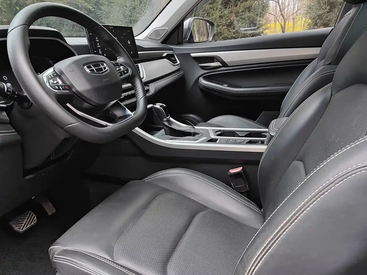 GEELY AUTOMOBILE VISION X6