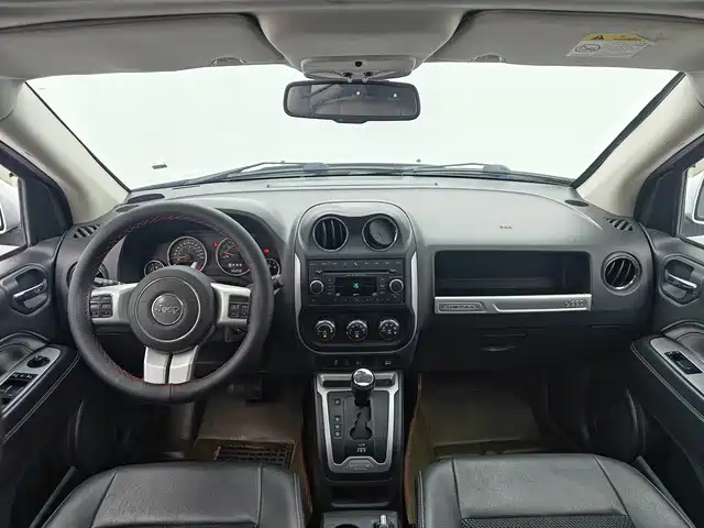 Jeep Compass (Import) 2015 2014 Facelift 2.4L 4WD Comfort Edition