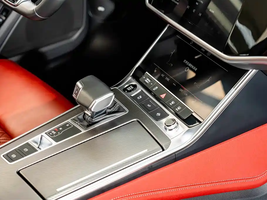 Audi A7L 2024 45 TFSI quattro Black Warrior Edition фото 20