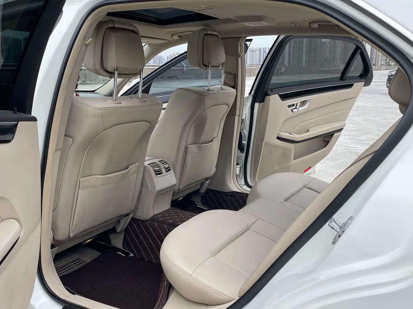 Mercedes-Benz E-Class 2014 Facelift E 260 L Sport фото 9