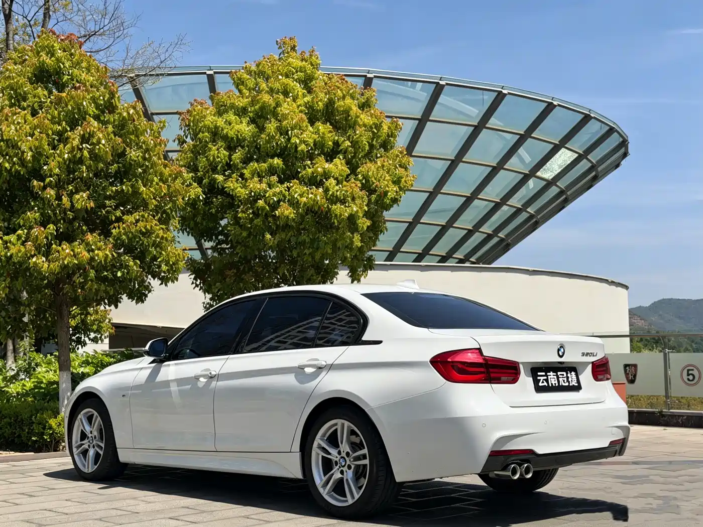 BMW 3 Series 2018 320Li Leading M Sport Package фото 7