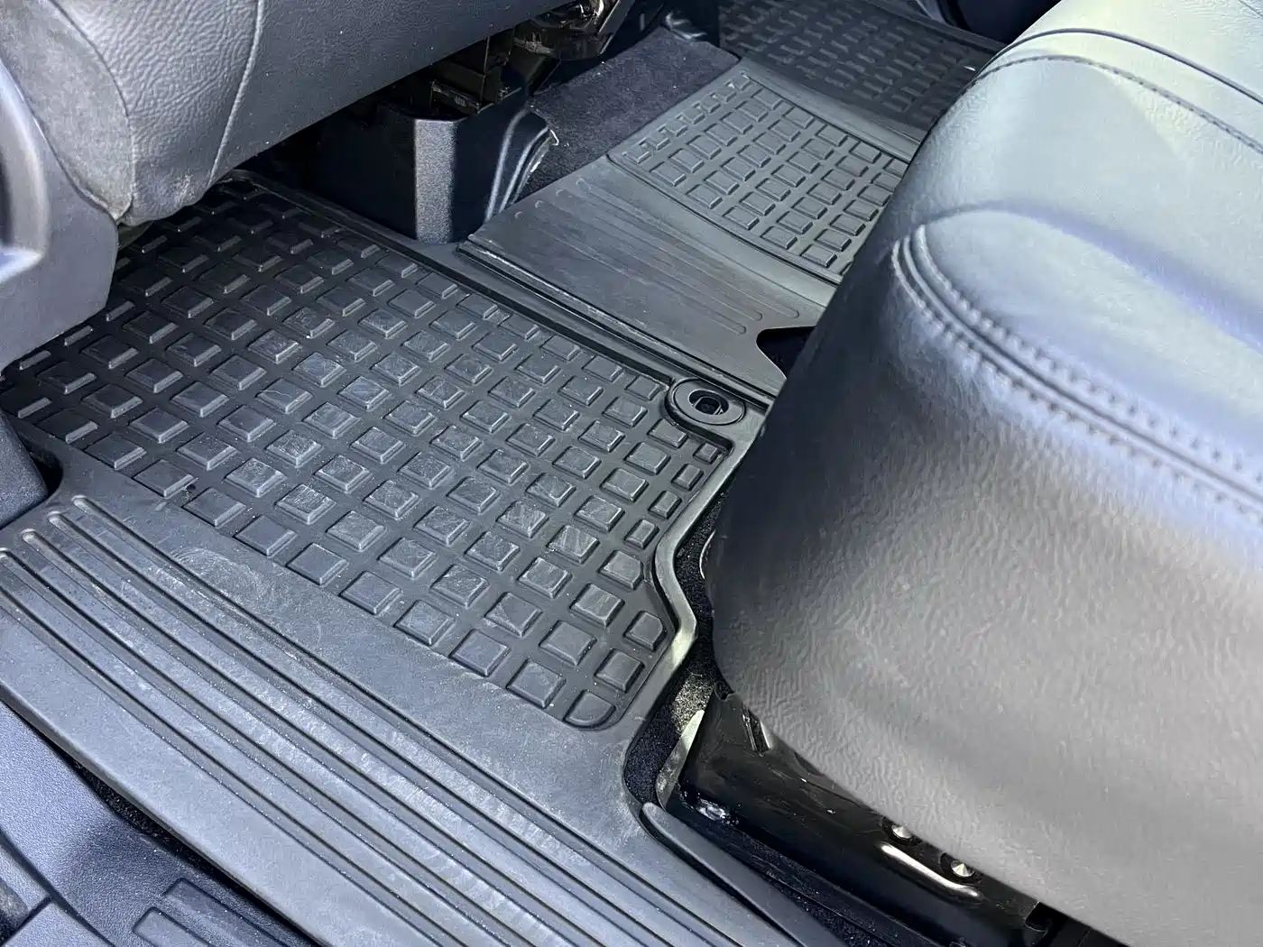 Land Rover Discovery 2010 3.0TDV6 HSE Diesel фото 29