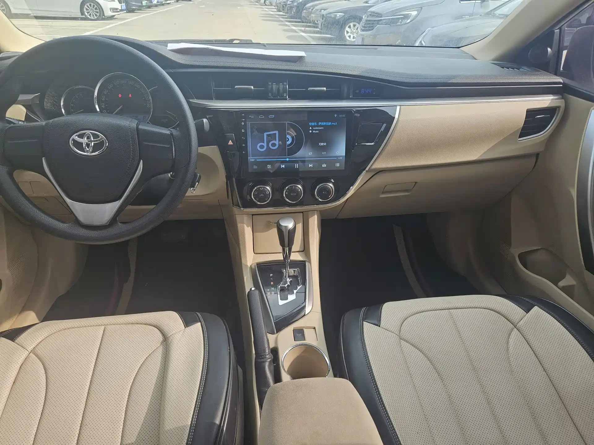 Photo 7 - Toyota Corolla