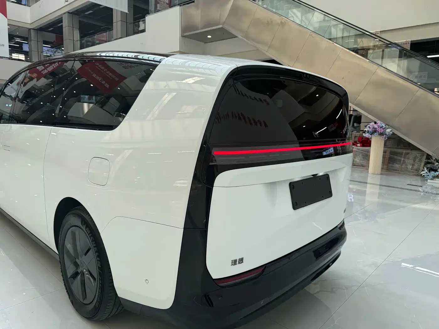 Li Auto MEGA 2024 2024 Ultra