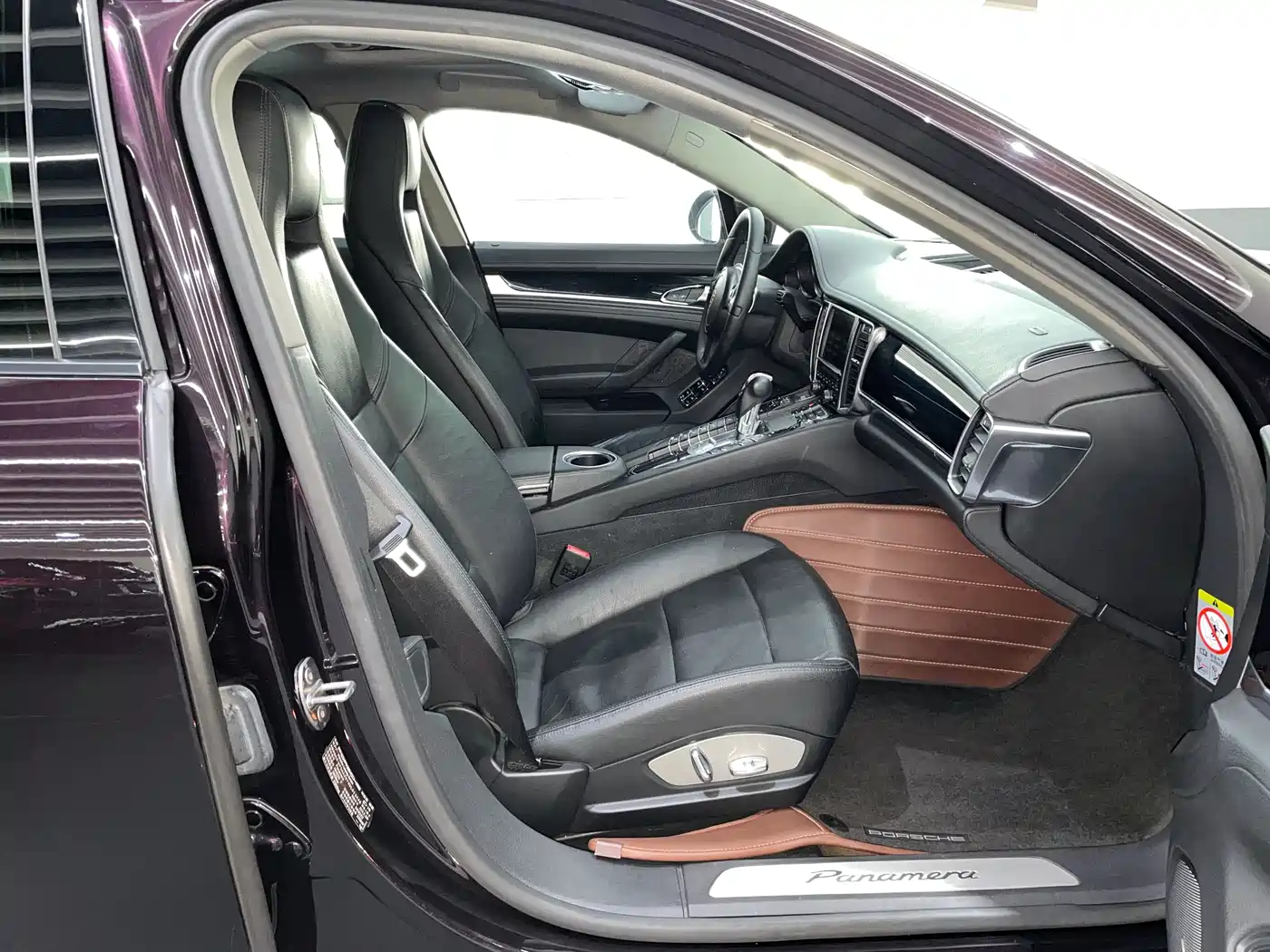Porsche Panamera 2013 Panamera Platinum Edition 3.6L фото 14