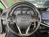 Photo 11 - Toyota Camry