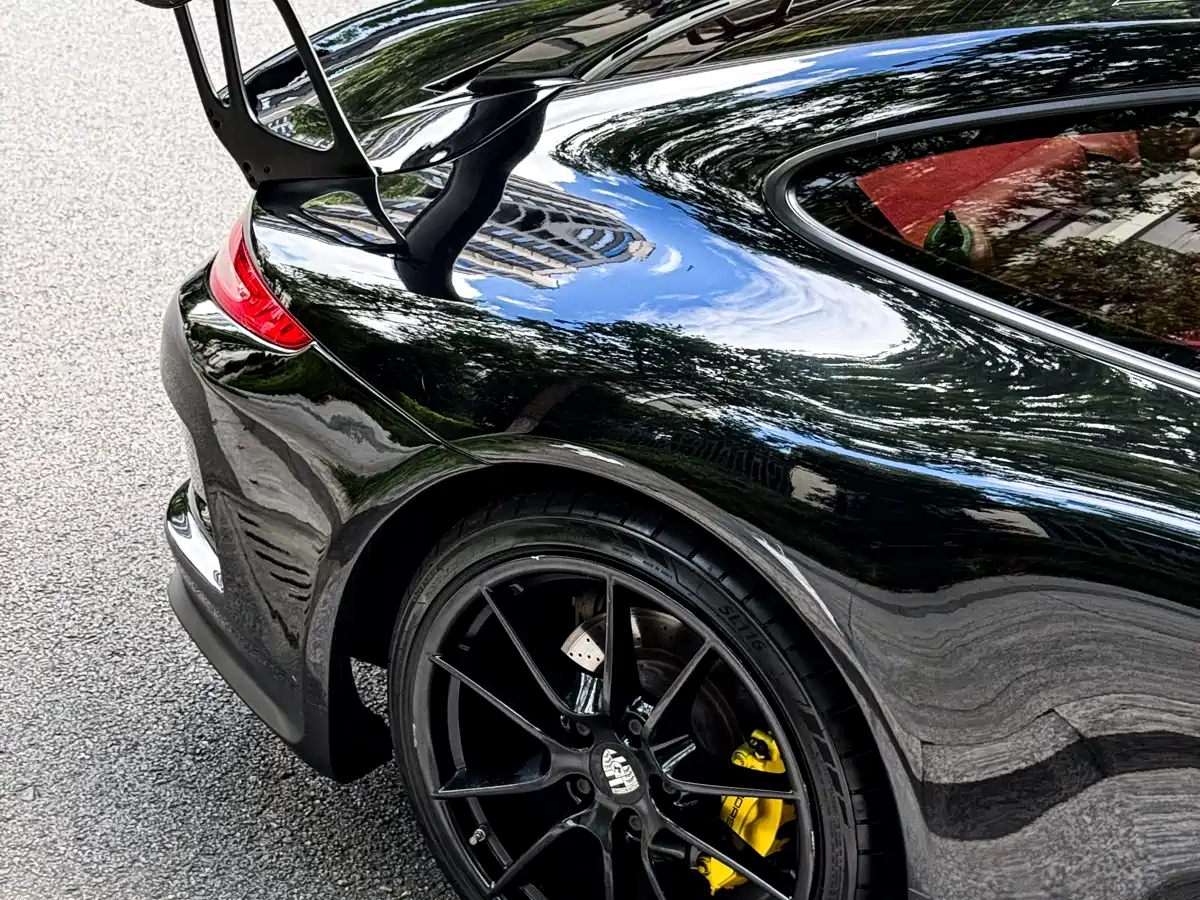 Photo 15 - Porsche 911