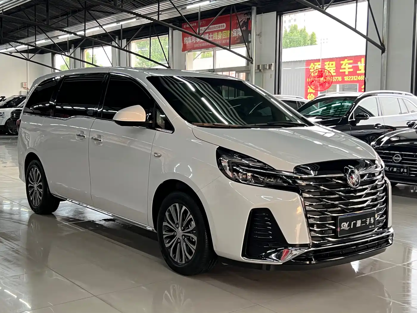Buick GL8 2023 Land Business Class 652T Luxury фото 3