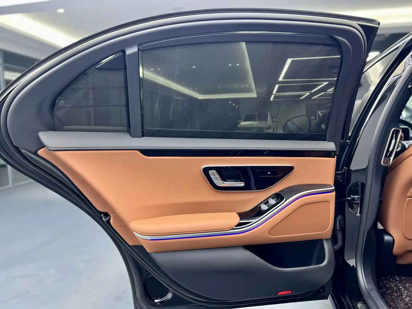 Mercedes-Benz S-Class 2023 Model S 400 L Business Edition фото 19