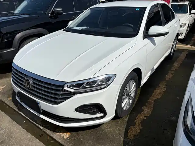VOLKSWAGEN LAVIDA 2023