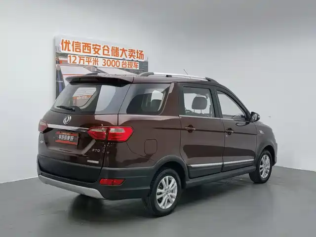 Dongfeng Fengguang Fengguang 370 2016 1.5L Manual Luxury SFG15-02 7-seater — фото 2