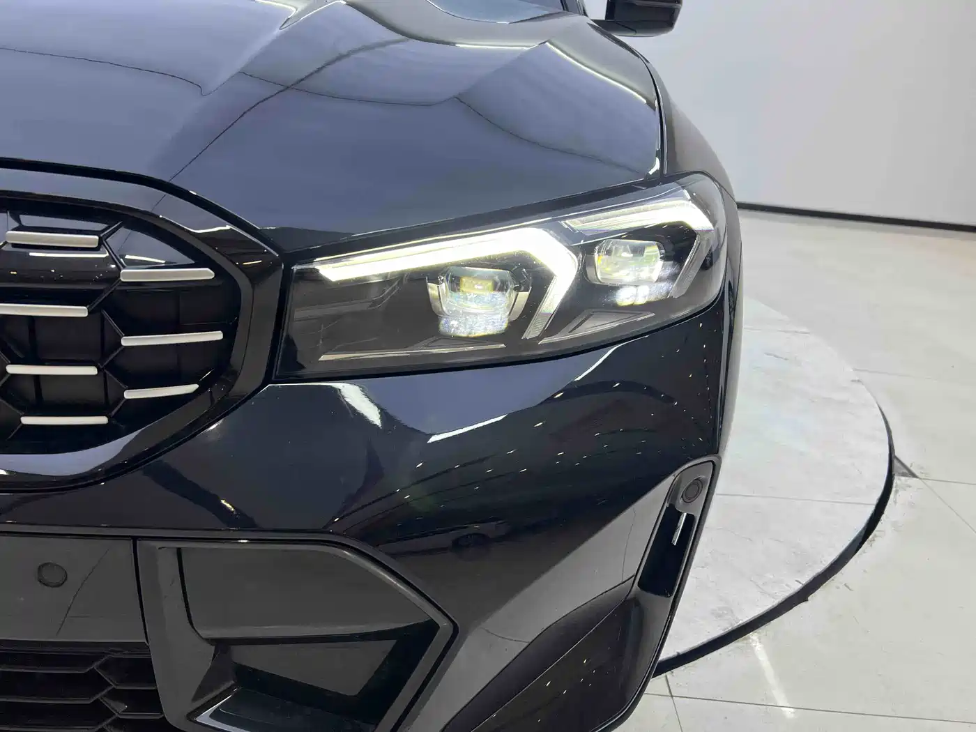 BMW 3 Series 2024 325Li M Sport Shadowline Package фото 3
