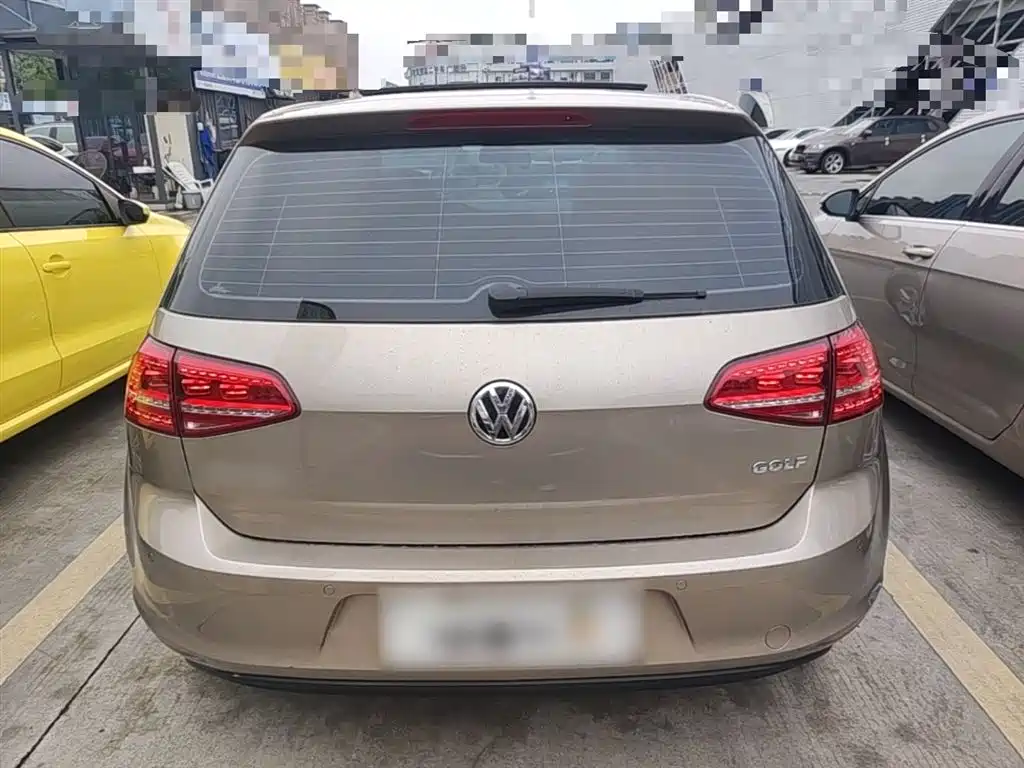 Volkswagen Golf 2016 1.6L Automatic Comfort фото 6
