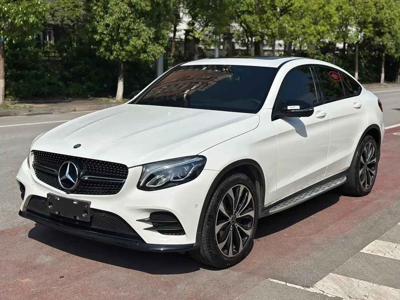 Mercedes-Benz GLC Coupe 2017 GLC 260 4MATIC Coupe SUV