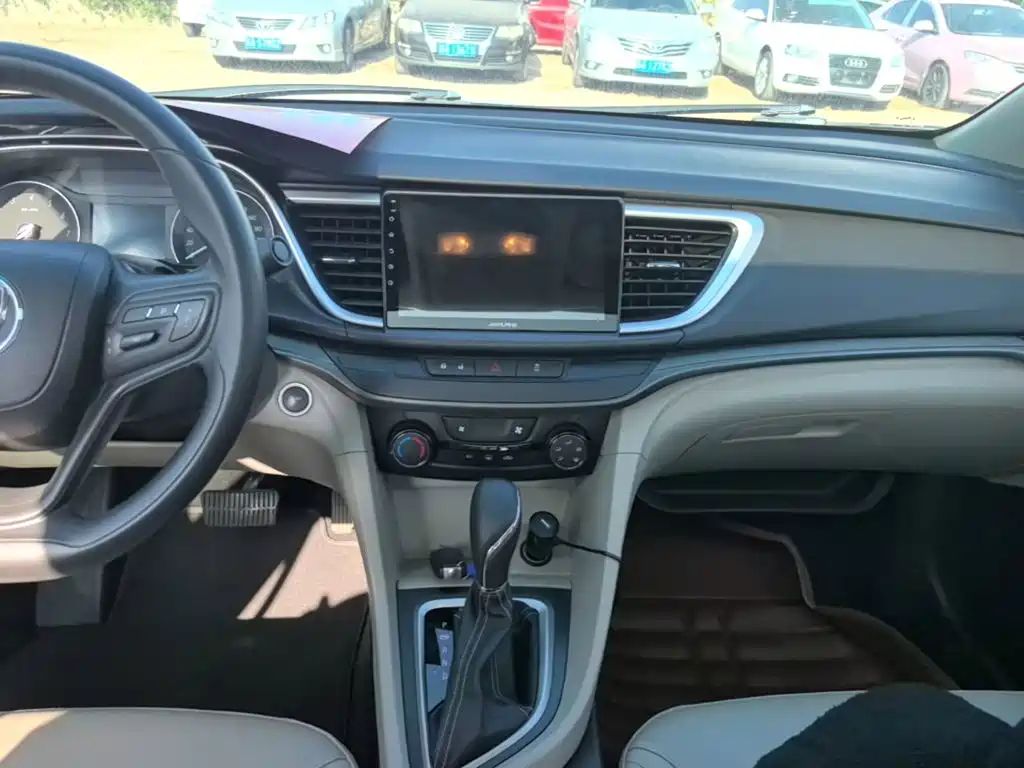 Фото 13 - Buick Excelle