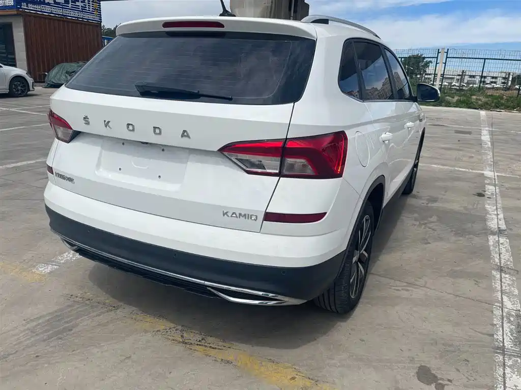 SKODA KOMICK
