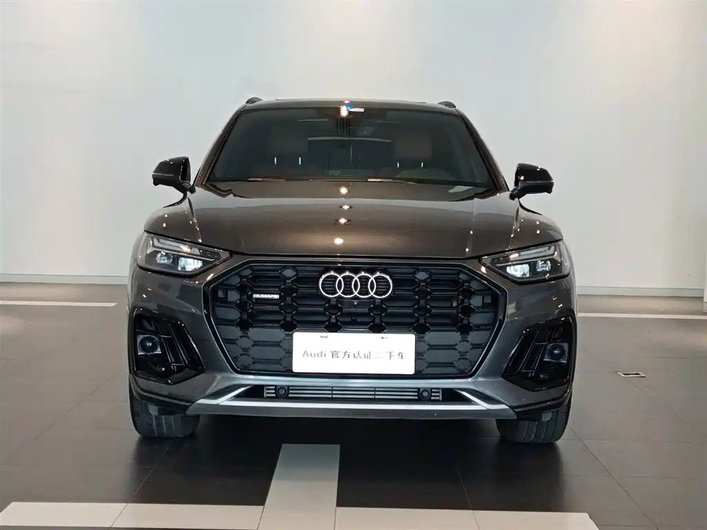Audi Q5L 2024 Model 40 TFSI Luxury Dynamic фото 2