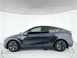 Photo 2 - Tesla Model Y