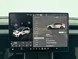 Photo 4 - Tesla Model Y