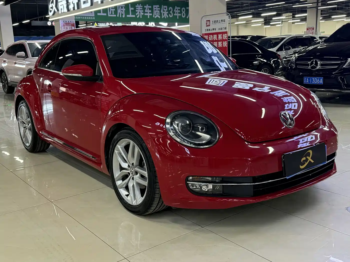 Volkswagen Beetle 2016 Model 180TSI Club Edition фото 3