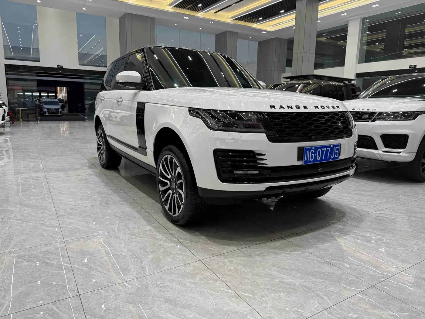 Land Rover Range Rover фото 3