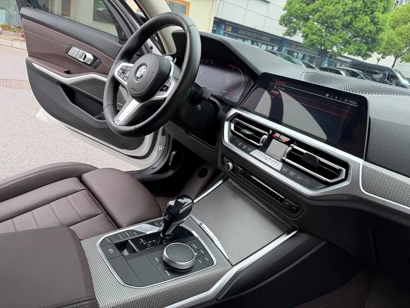 BMW 3 Series 2020 325Li M Sport Black Night Package фото 13