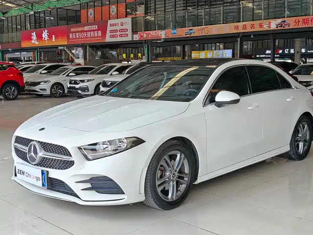 MERCEDES-BENZ CLASS A 2023