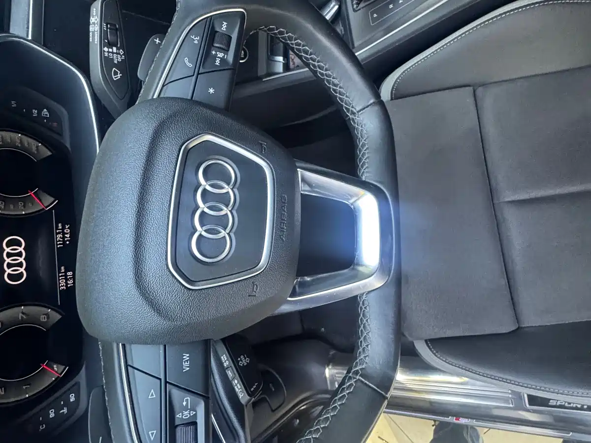 Audi Q3 2022 35 TFSI Fashion Dynamic фото 13