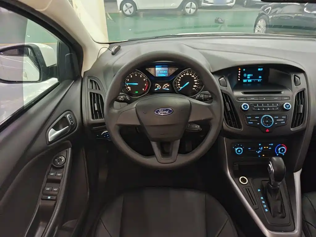 Ford Focus 2015 2015 Hatchback 1.6L Automatic Comfort