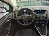 Фото 11 - Ford Focus