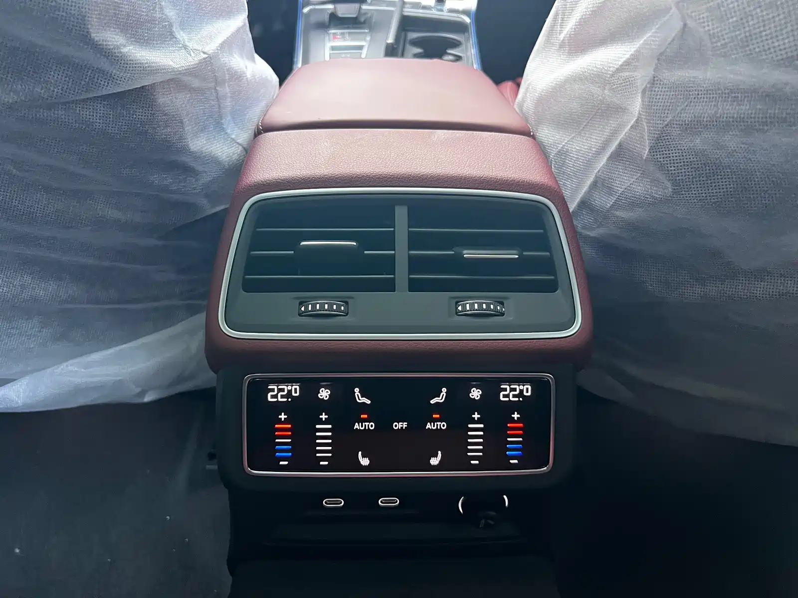 Фото 12 - Audi A7L