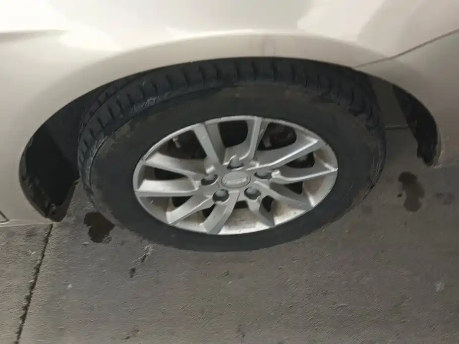 Photo 6 - Geely Emgrand