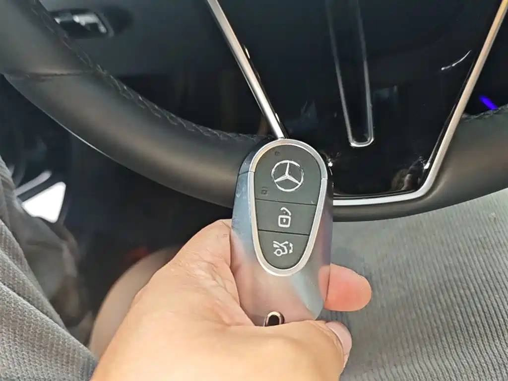Mercedes-Benz E-Class 2024 Model E 300 L Luxury фото 9