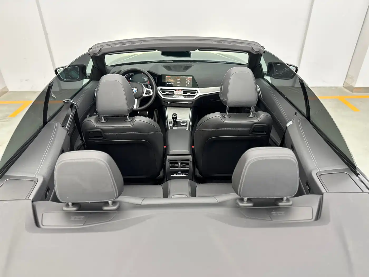 BMW 4 Series 2022 425i Convertible M Sport Shadow Night Package фото 40