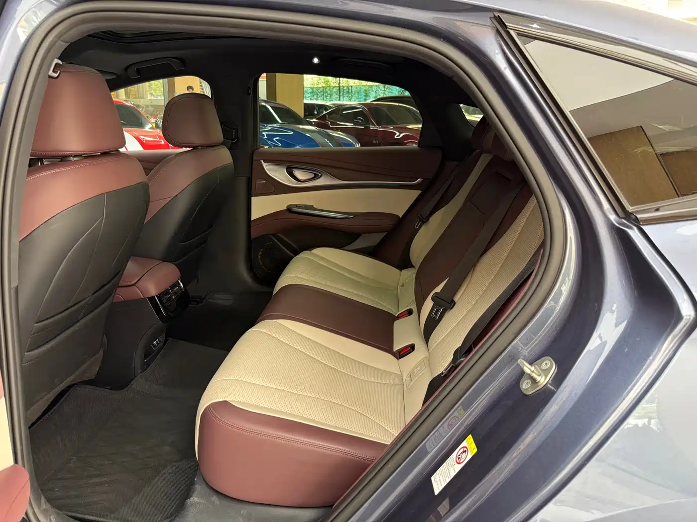 BYD Seal 2023 DM-i 1.5T 121km Premium фото 26