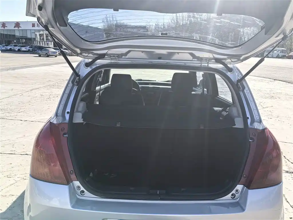 Suzuki Swift 2010 2009 1.3L Automatic Value Edition