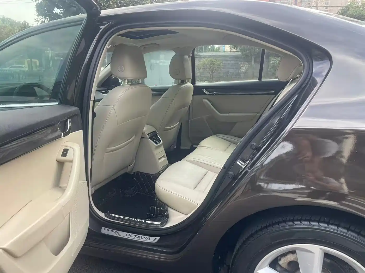 Škoda Octavia 2015 1.6L Automatic逸俊版 фото 6