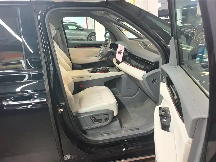 ZEEKR EXTREME KRYPTON 009