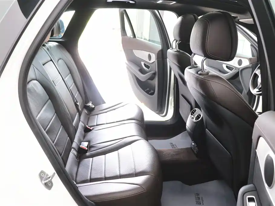 Mercedes-Benz GLC 2019 Model GLC 200 L 4MATIC фото 26