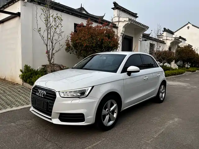Audi A1 2016 30 TFSI Sportback Design Style Edition