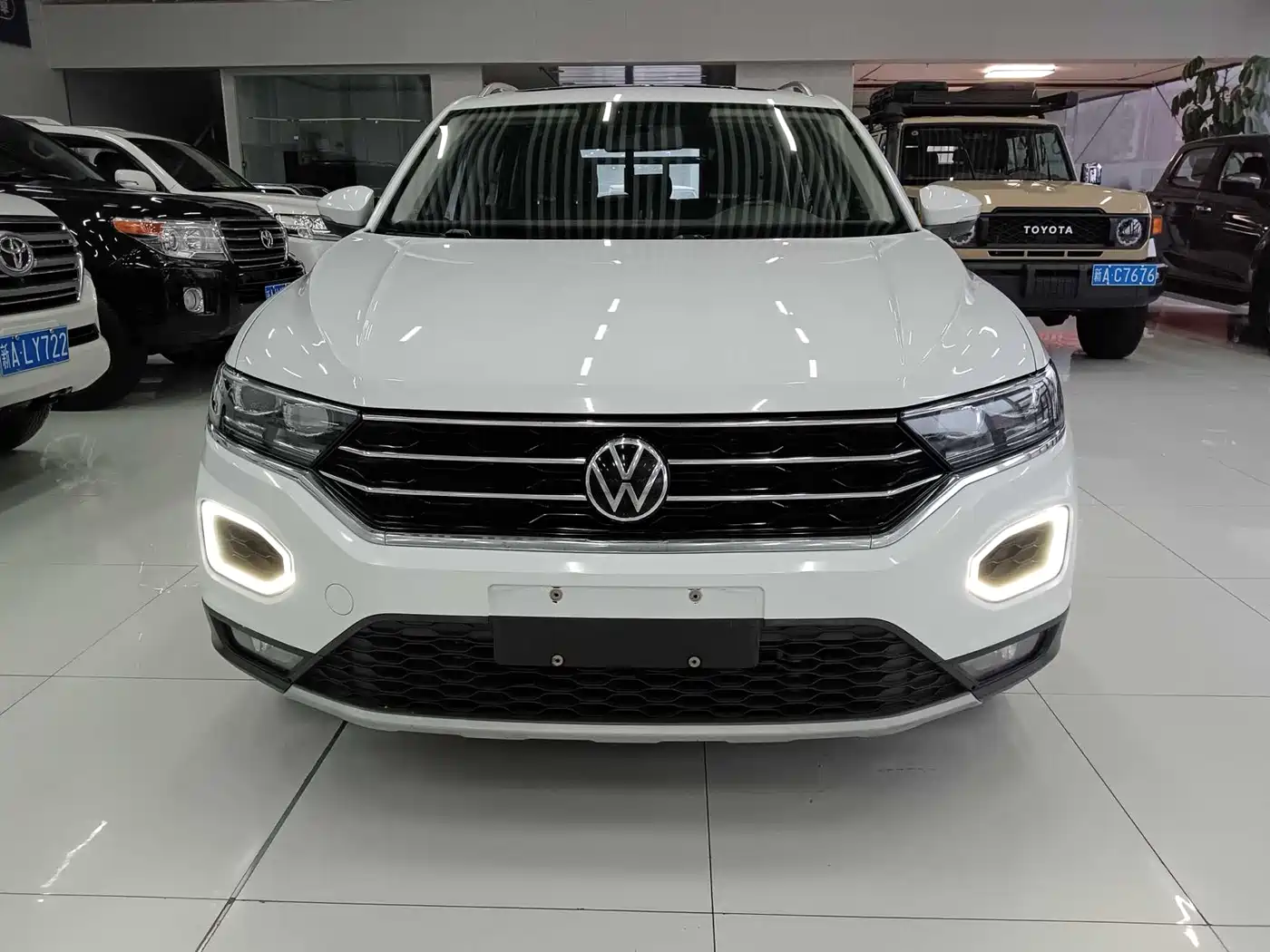 Volkswagen T-ROC 2022 280TSI DSG 2WD Elite PLUS фото 2