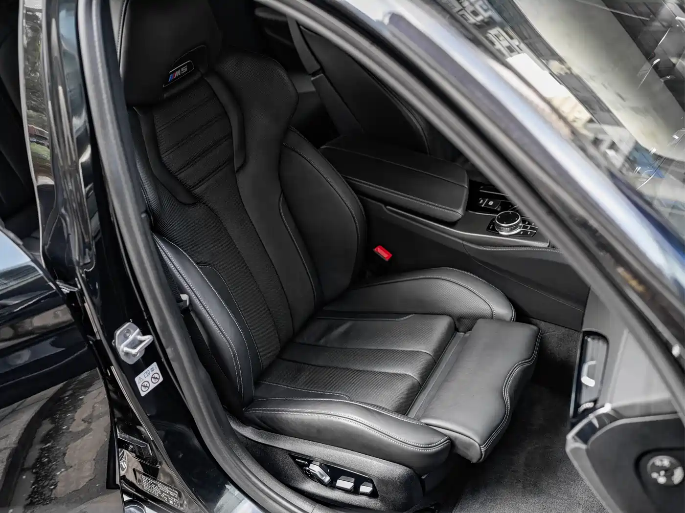 BMW M5 2018 M5 фото 13