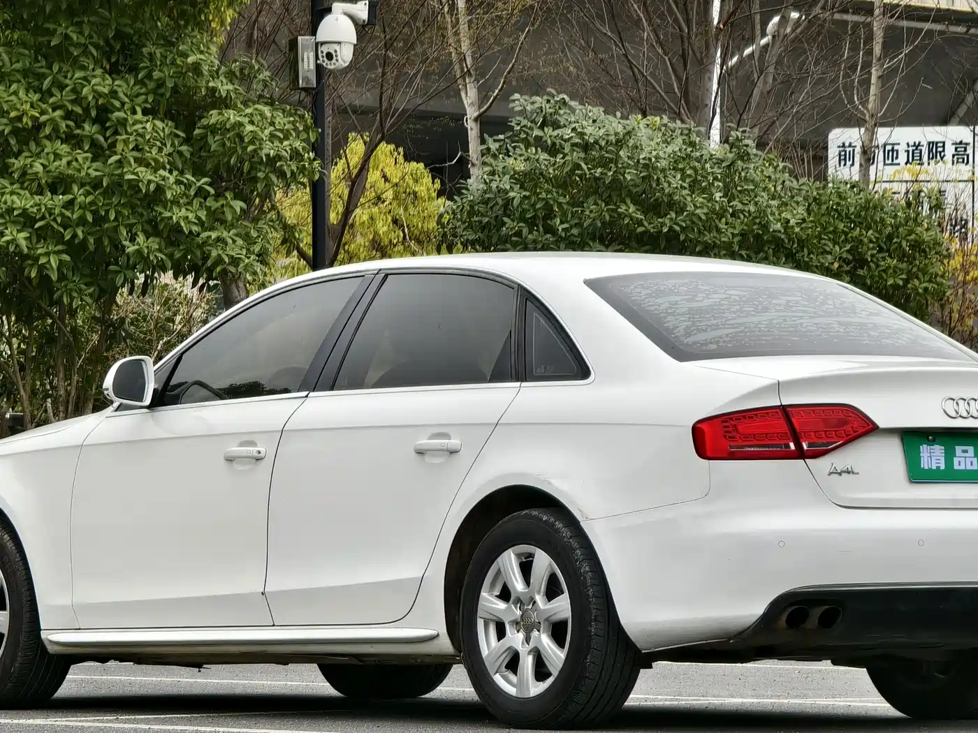 Фото 6 - Audi A4L