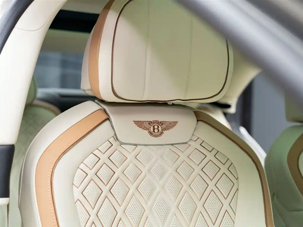 BENTLEY FLYING SPUR PLUG IN HYBRID