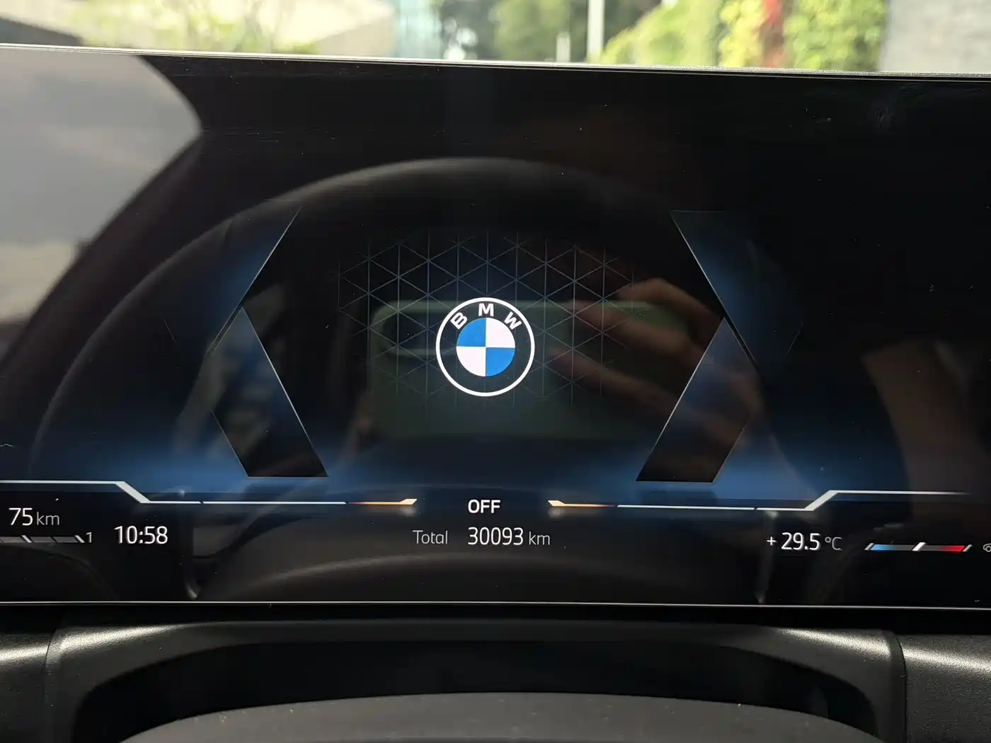 BMW 3 Series 2024 325Li M Sport Shadowline Package фото 12