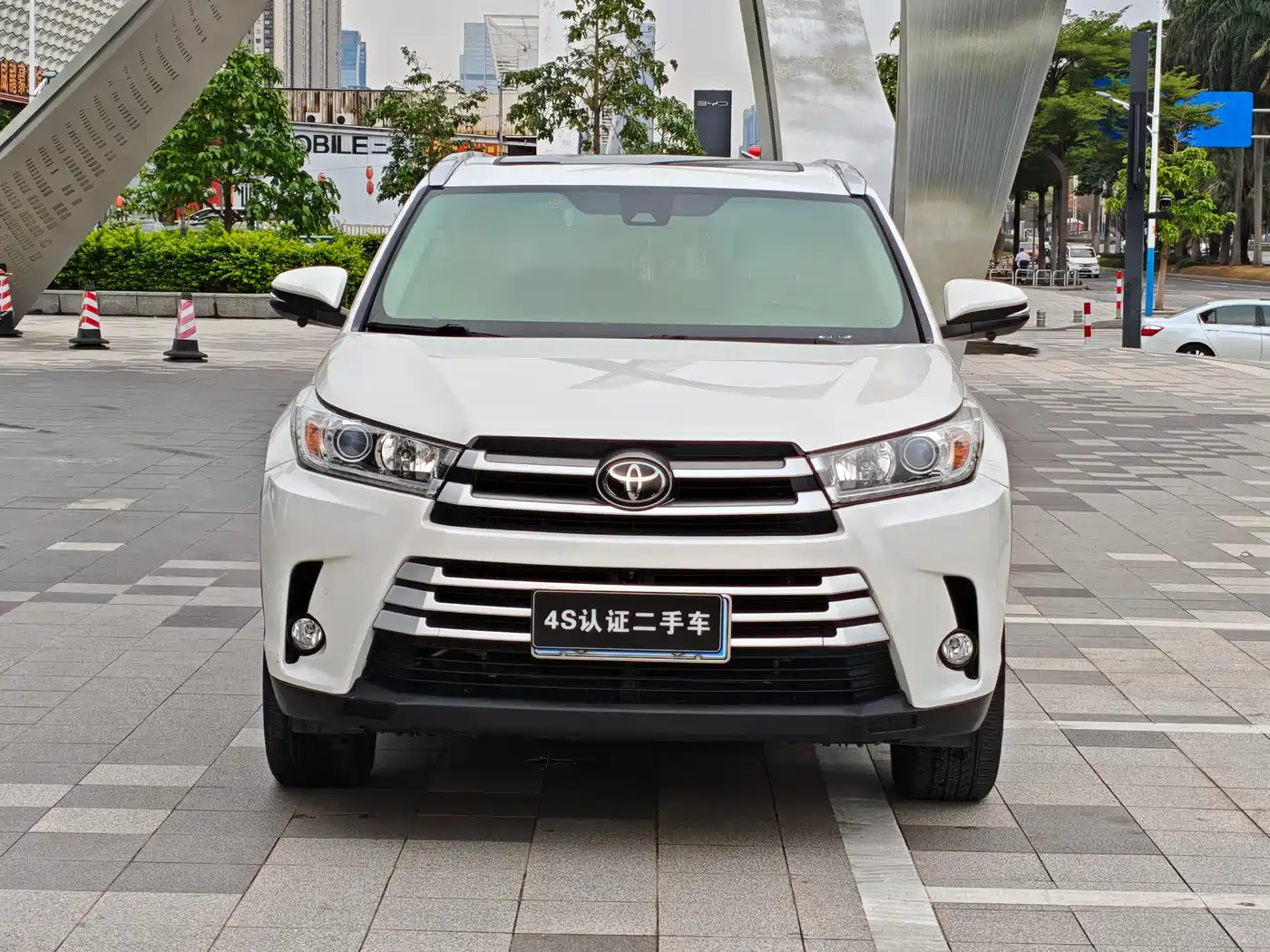 TOYOTA HIGHLANDER