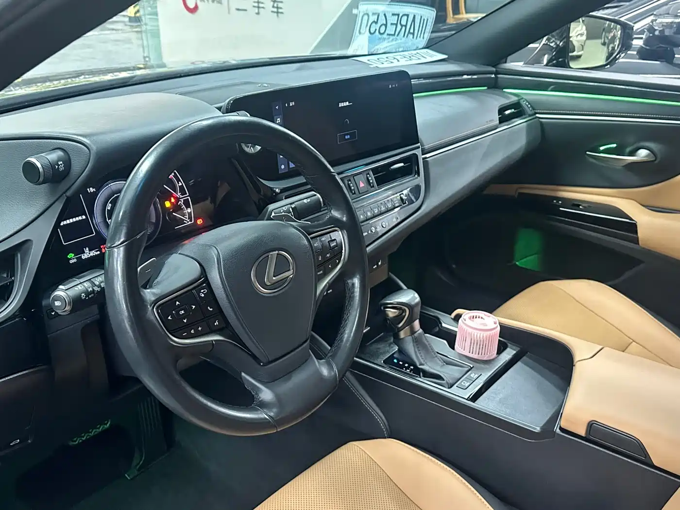 Lexus ES 2022 300h Excellence Edition фото 6