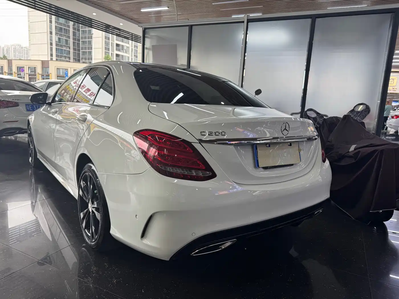 Mercedes-Benz C-Class 2015 C 200 Sport Edition 4MATIC фото 13