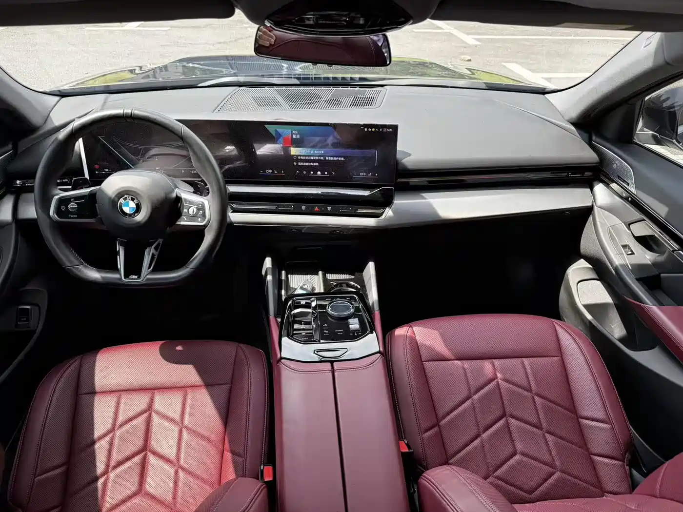 BMW 5 Series 2024 525Li M Sport Package фото 18